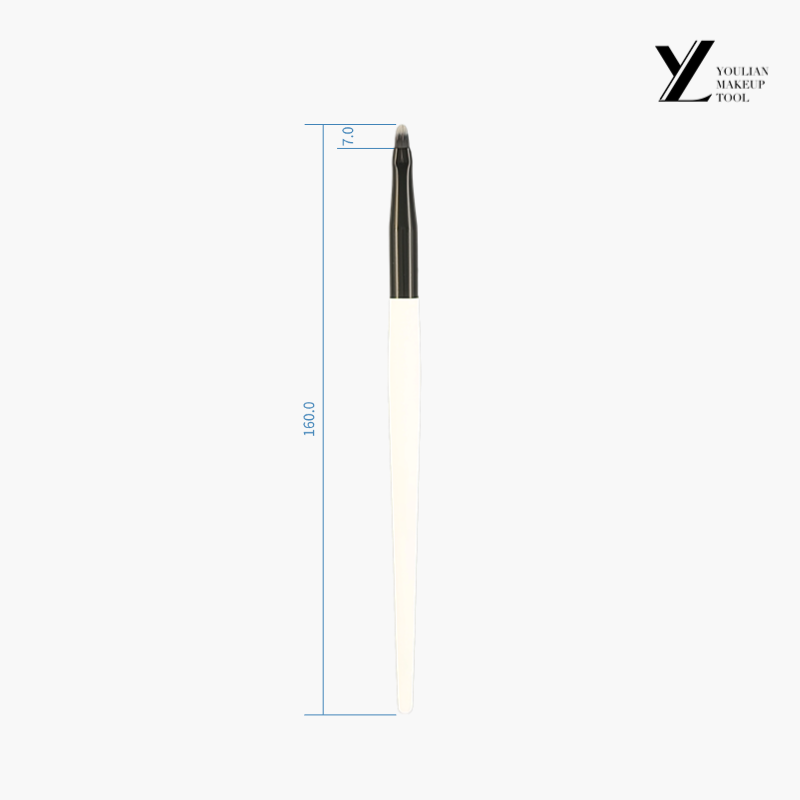 Tränenrough Concealer Pinsel